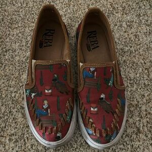 Reba cowgirl shoes